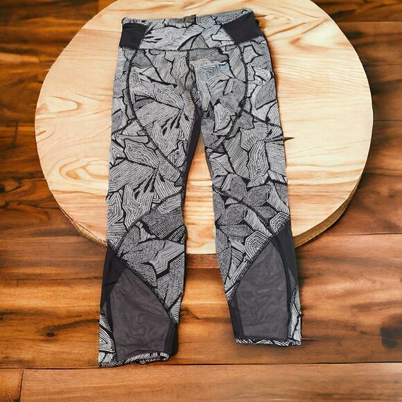 Lululemon Pace Rival Crop Dottie Tribe Mesh (8) - Picture 1 of 5